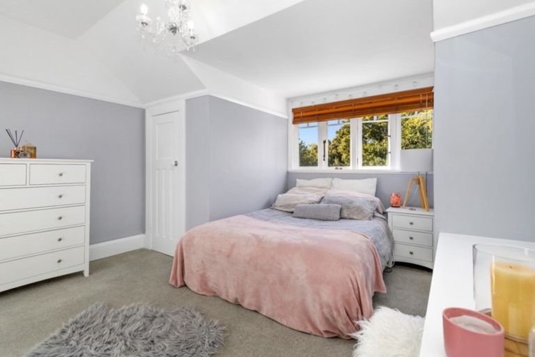 Photo of property in 301 Fergusson Drive, Heretaunga, Upper Hutt, 5018