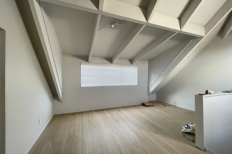 Photo of property in 31 Crestview Place, Browns Bay, Auckland, 0630