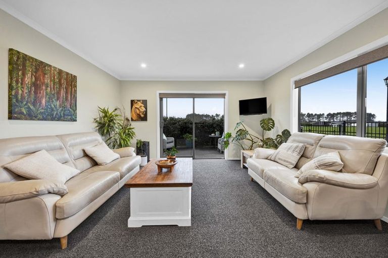 Photo of property in 7 Mercade Close, Stratford, 4332