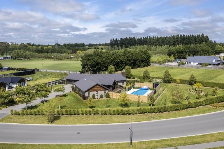 Photo of property in 14 Kingsdowne Drive, West Melton, 7618