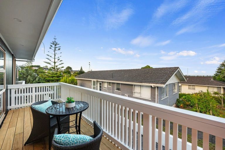 Photo of property in 68 Weatherly Road, Torbay, Auckland, 0630