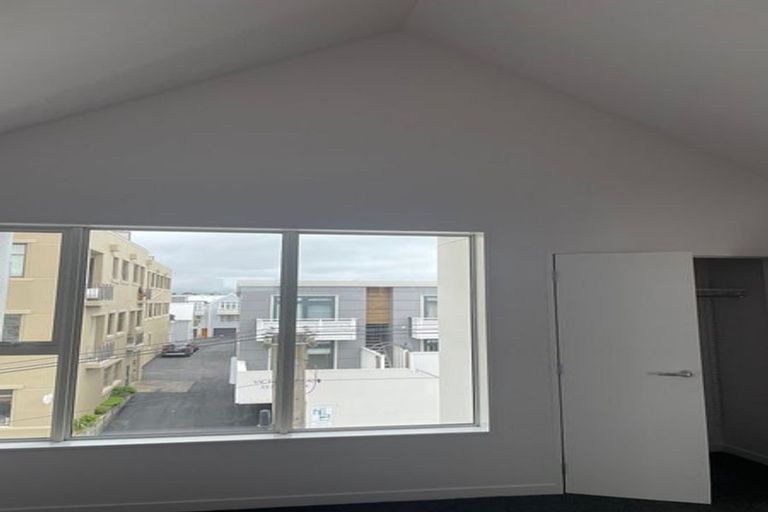 Photo of property in 5/30 Pirie Street, Mount Victoria, Wellington, 6011