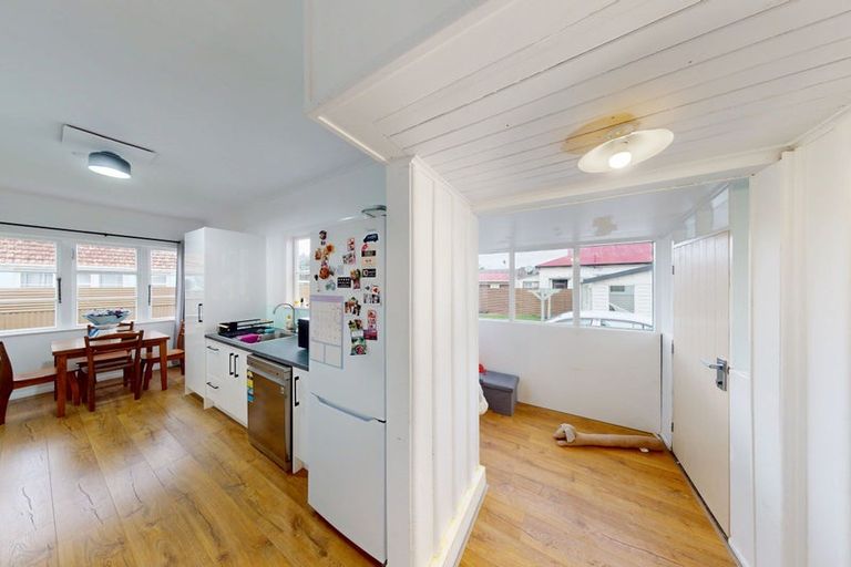 Photo of property in 2 Koromiko Avenue, Roslyn, Palmerston North, 4414