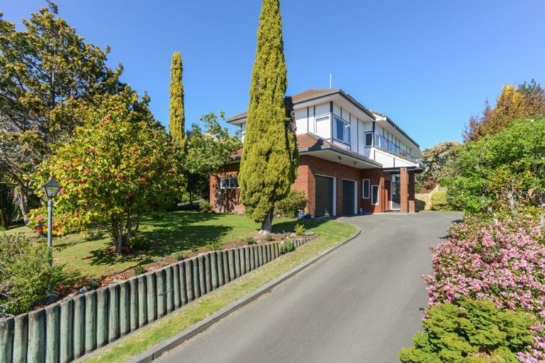 Photo of property in 14 Hunters Hill, Havelock North, 4130
