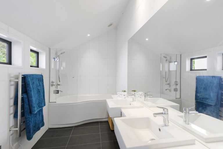 Photo of property in 94 Sumnervale Drive, Sumner, Christchurch, 8081