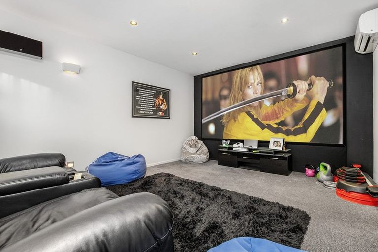 Photo of property in 57a Ribbonwood Crescent, Goodwood Heights, Auckland, 2105