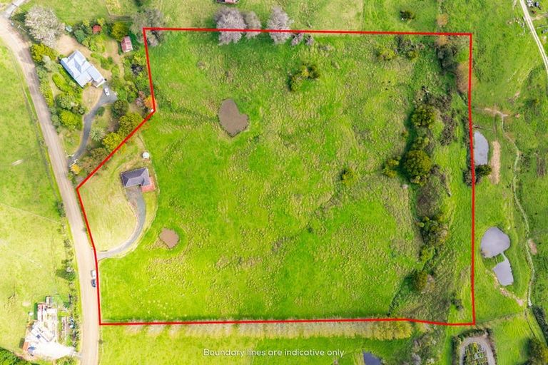 Photo of property in 260 Mountain Road, Maungaturoto, 0587