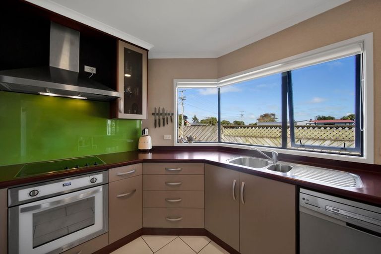 Photo of property in 18 Fantham Street, Hawera, 4610