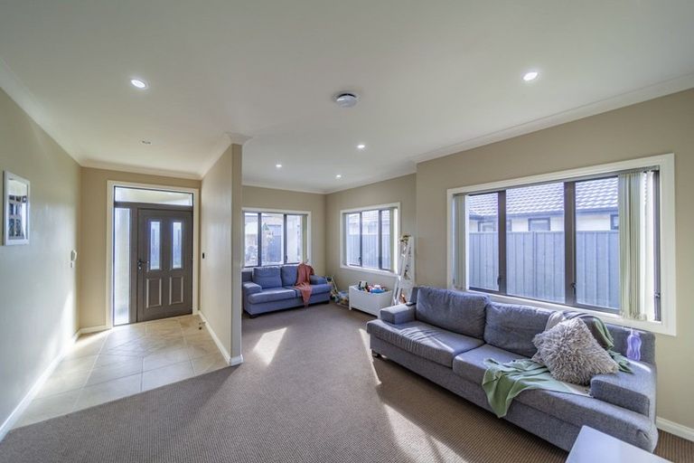 Photo of property in 14 Portland Place, Poraiti, Napier, 4112