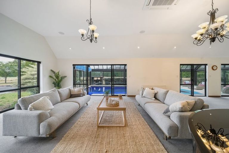 Photo of property in 923 Hoskyns Road, West Melton, Christchurch, 7671