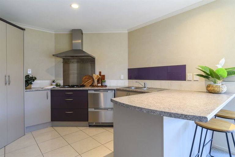 Photo of property in 8 Emma Place, Papamoa Beach, Papamoa, 3118