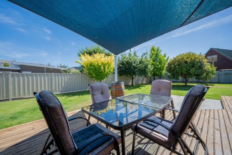 Photo of property in 60 Newcastle Street, Clyde, 9330