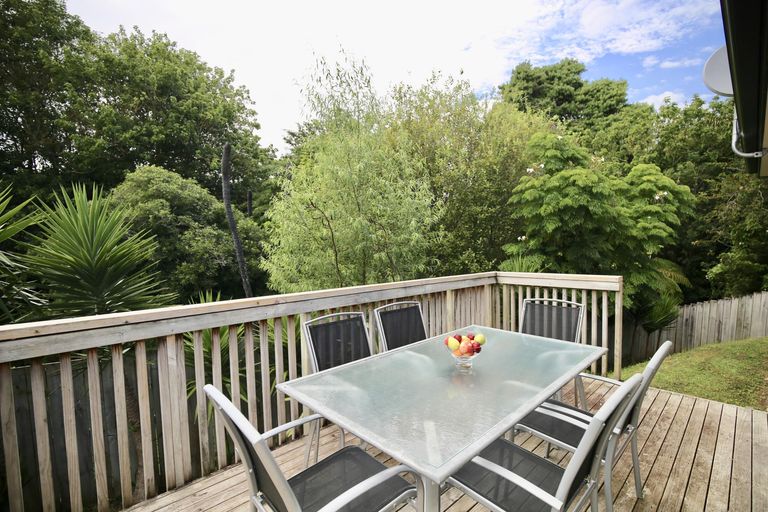 Photo of property in 4a Kohekohe Place, Pukete, Hamilton, 3200