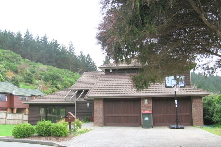 Photo of property in 57 Peterhouse Street, Tawa, Wellington, 5028