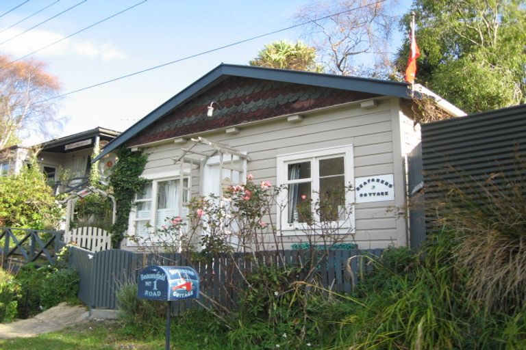 Photo of property in 1 Beaconsfield Road, Portobello, Dunedin, 9014