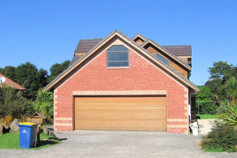 Photo of property in 50 South Kensington Way, Henderson, Auckland, 0612