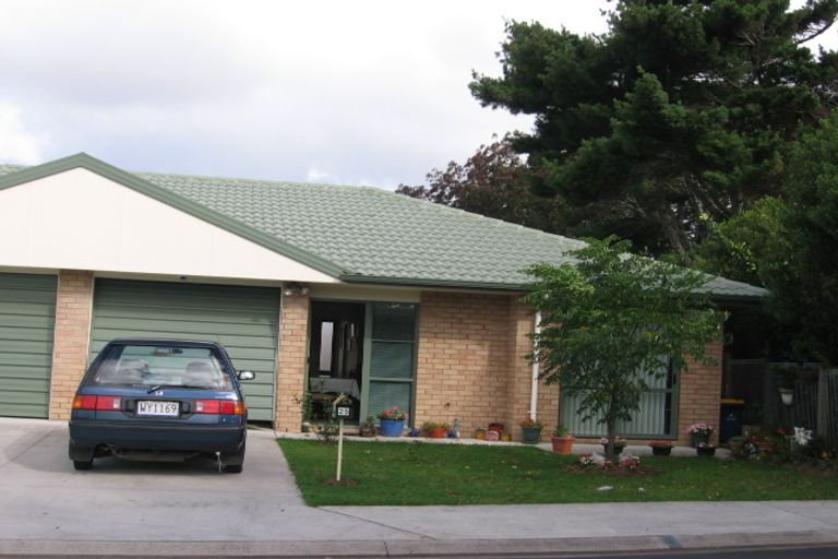 Photo of property in Kessel Way, 25/5 Craiburn Street, Ranui, Auckland, 0612