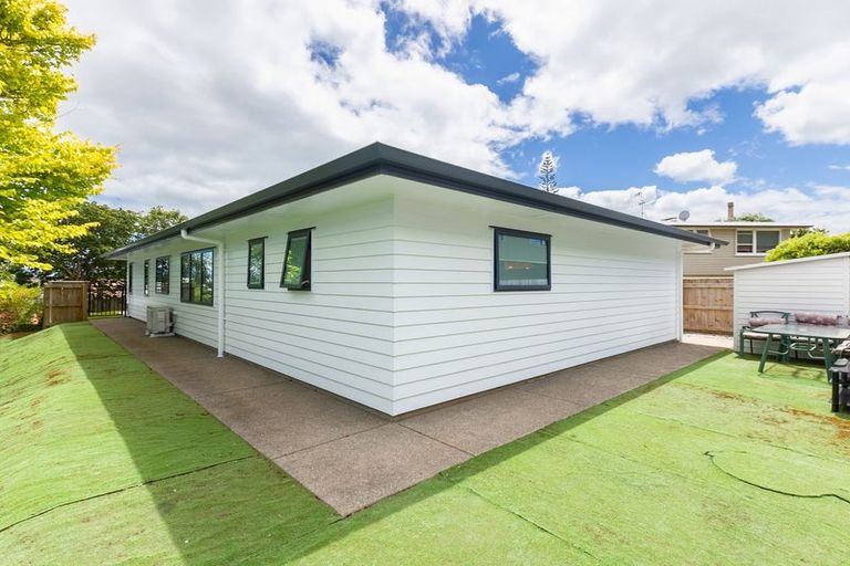 Photo of property in 16a Utauta Street, Waikanae, 5036