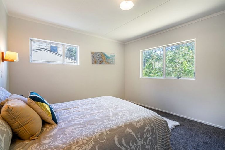 Photo of property in 2/35a Rangatira Road, Beach Haven, Auckland, 0626