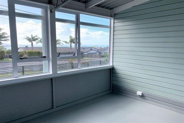 Photo of property in 145 Bleakhouse Road, Mellons Bay, Auckland, 2014