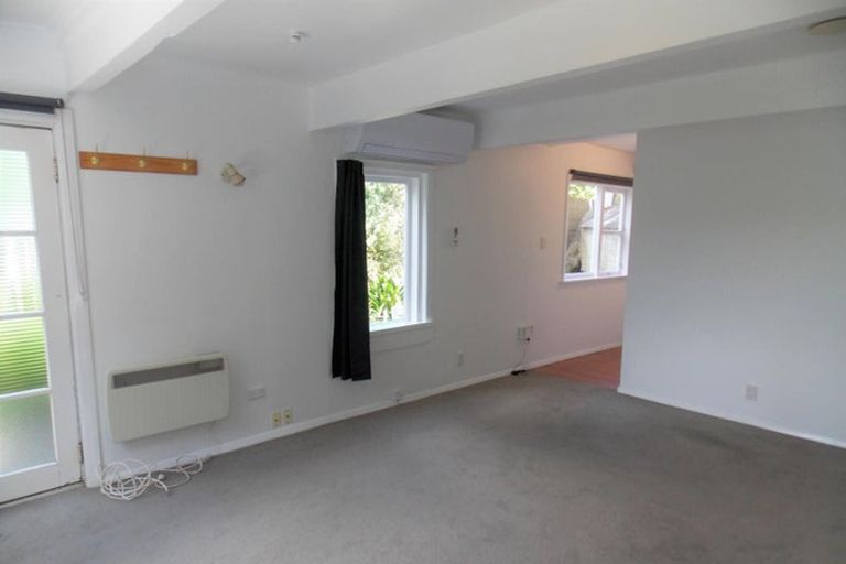 Photo of property in 119 Wadestown Road, Wadestown, Wellington, 6012