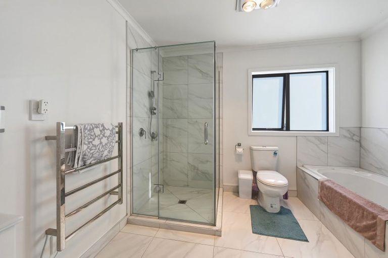 Photo of property in 20 Carroll Place, Owhata, Rotorua, 3010