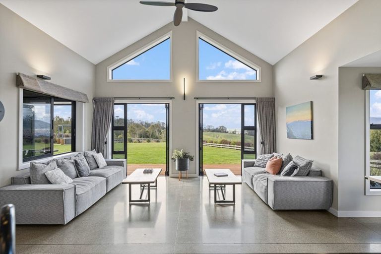 Photo of property in 67 Lomond Grove, Acacia Bay, Taupo, 3385