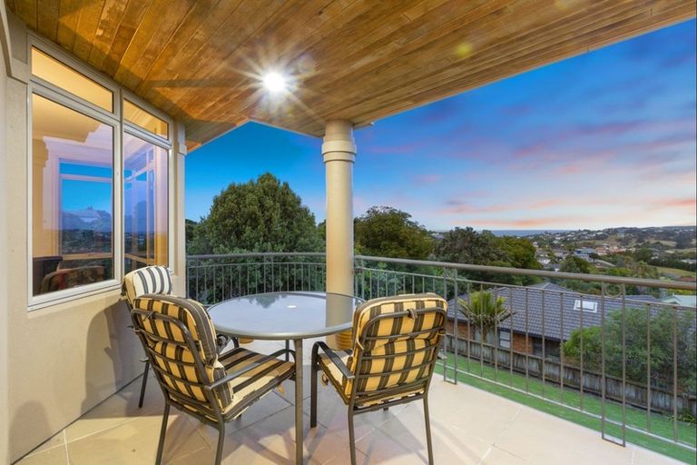 Photo of property in 12 Gulf Harbour Drive, Gulf Harbour, Whangaparaoa, 0930