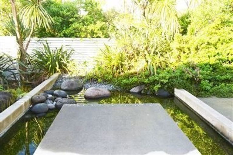 Photo of property in 59 Te Wharau Drive, Greenhithe, Auckland, 0632
