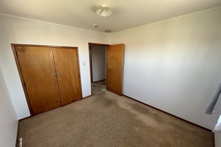 Photo of property in 21 Convair Crescent, Mangere, Auckland, 2022