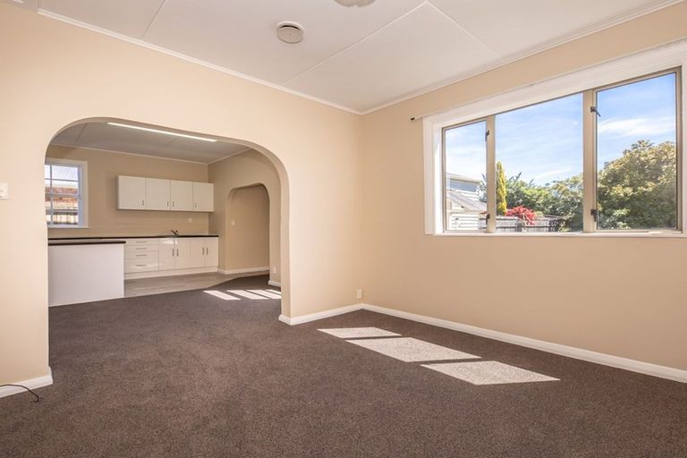 Photo of property in 82-84 Queen Street, Westport, 7825