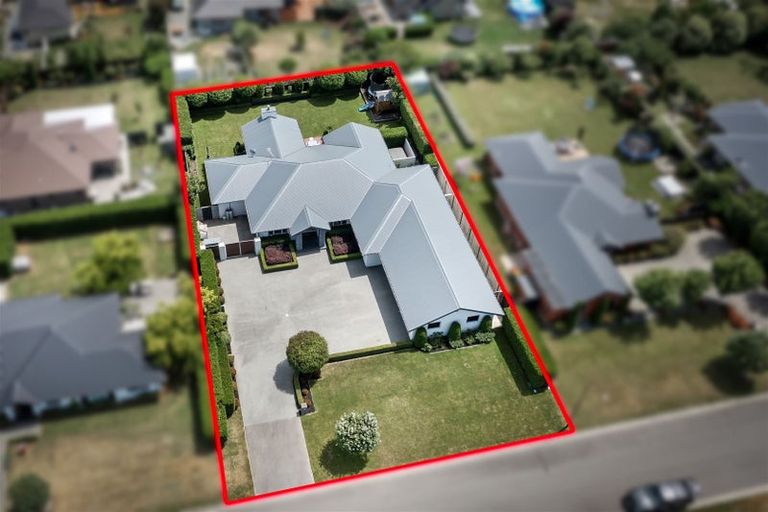 Photo of property in 3 Leonie Lane, West Melton, 7618