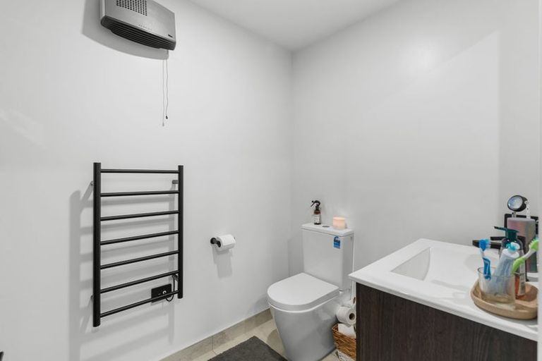Photo of property in 1/18 Rutherford Street, Woolston, Christchurch, 8023