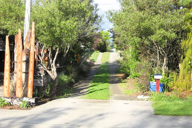 Photo of property in 15 Iwa Street, Mapua, 7005