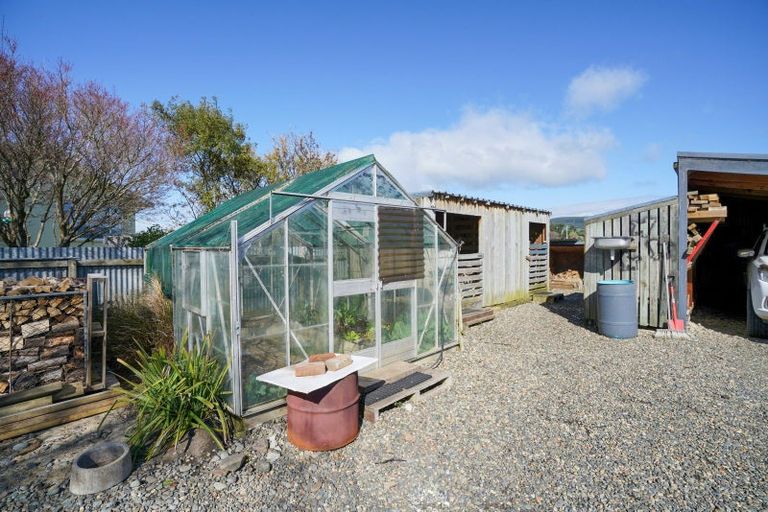 Photo of property in 51 Elles Road, Otautau, 9610