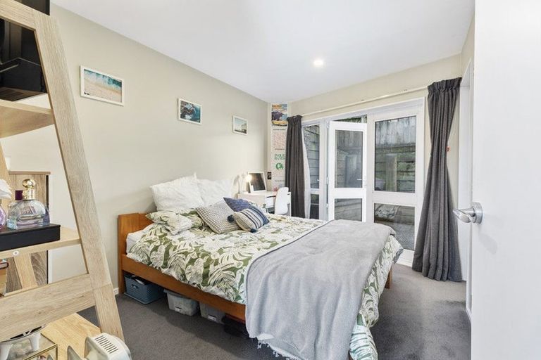 Photo of property in 42 Hoover Street, Brooklyn, Wellington, 6021