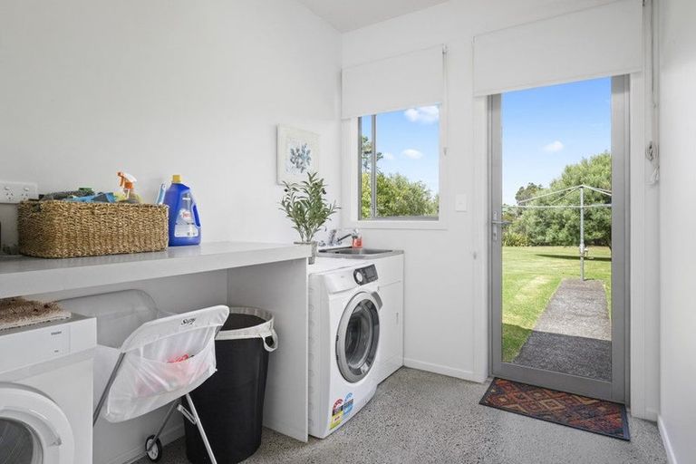 Photo of property in 14 Millbrook Drive, Waiuku, 2683