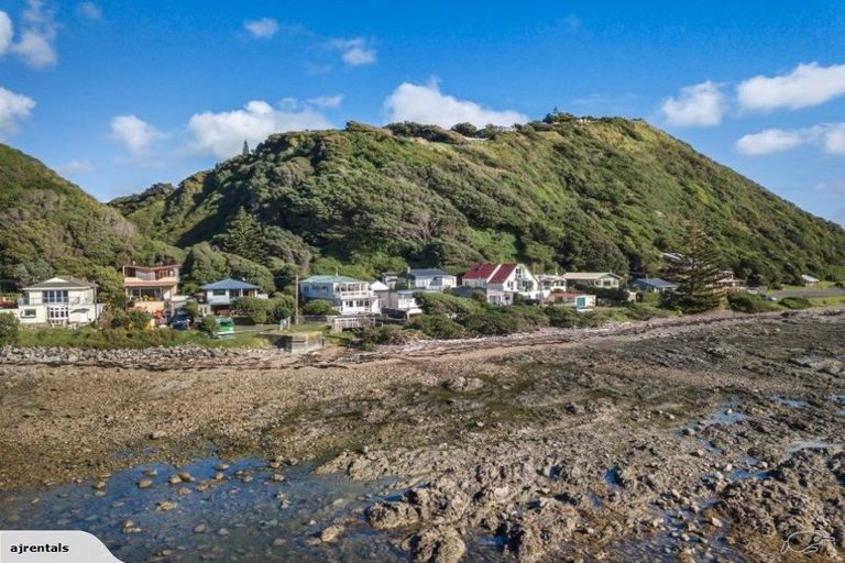 Photo of property in 25 Ocean Parade, Pukerua Bay, 5026