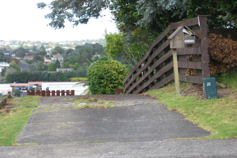 Photo of property in 55 Target Road, Totara Vale, Auckland, 0629