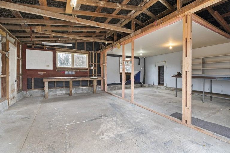 Photo of property in 17 Pembroke Street, Highbury, Palmerston North, 4412