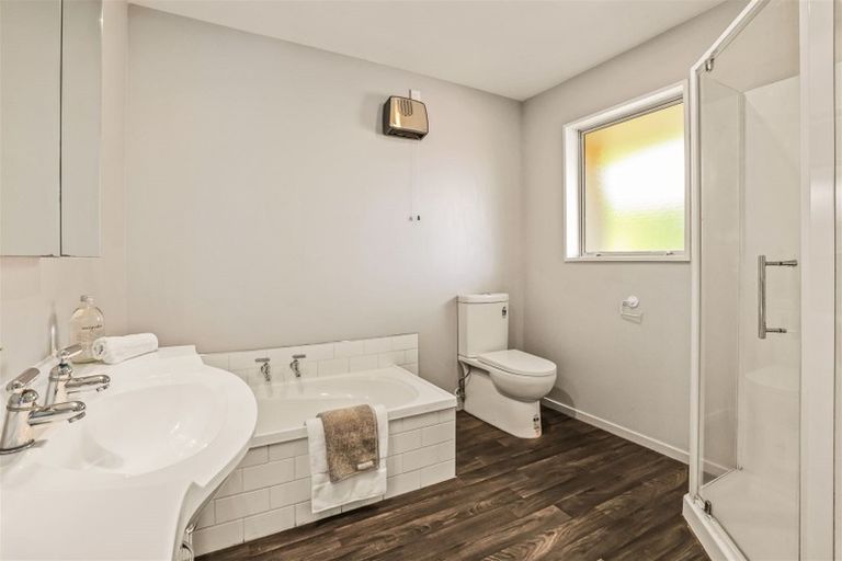 Photo of property in 22 Wendy Place, Heathcote Valley, Christchurch, 8022