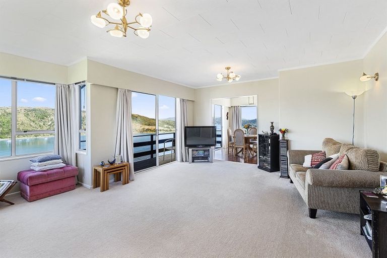 Photo of property in 20 Forth Place, Papakowhai, Porirua, 5024
