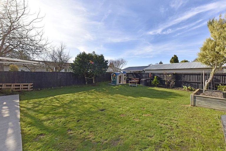 Photo of property in 55 Solomon Avenue, Redwood, Christchurch, 8051