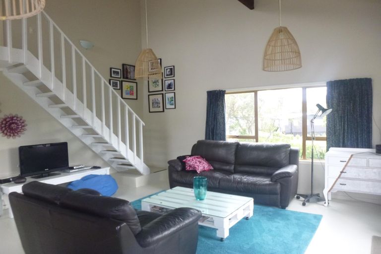 Photo of property in 43 Hillview Road, Waihi Beach, 3611