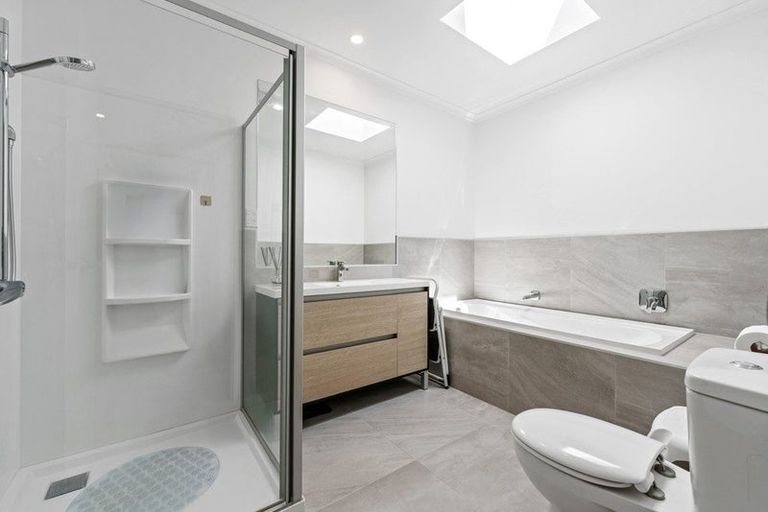 Photo of property in 53 Glidepath Road, Hobsonville, Auckland, 0616