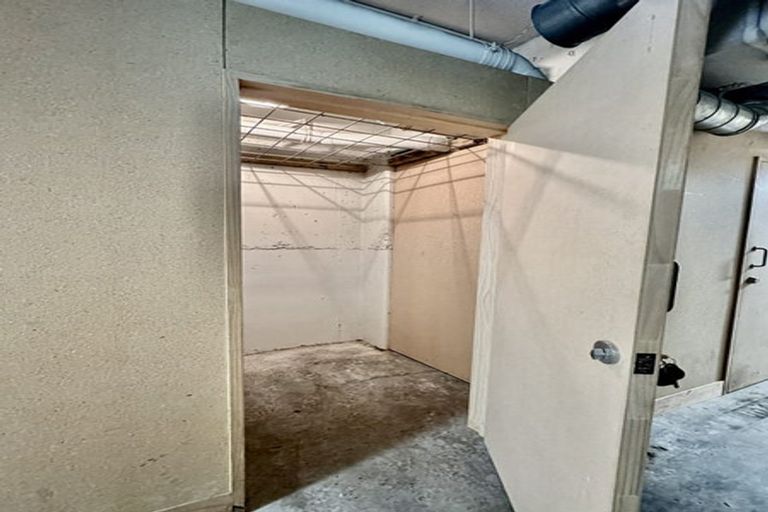 Photo of property in The Capital, 4/370 Oriental Parade, Oriental Bay, Wellington, 6011