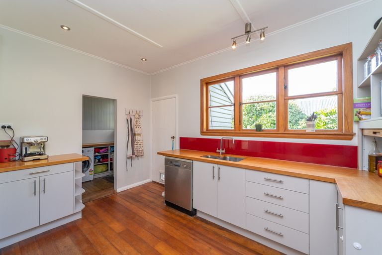 Photo of property in 14 Kenward Crescent, Featherston, 5710