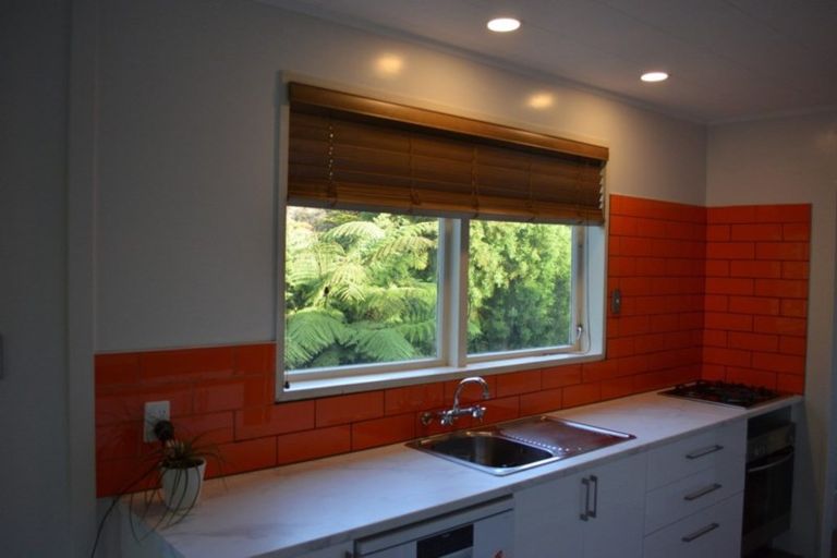 Photo of property in 107d Seaview Road, Westown, New Plymouth, 4310