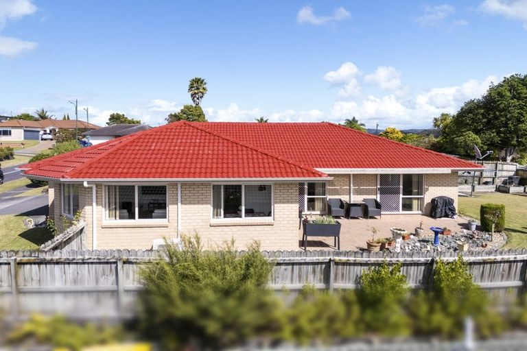 Photo of property in 4 Sandhurst Rise, Henderson, Auckland, 0612