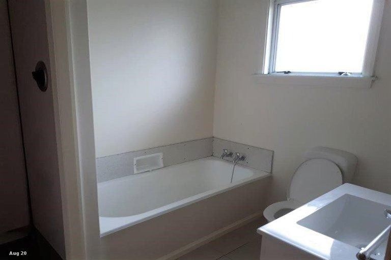 Photo of property in 19 Maidstone Road, Ilam, Christchurch, 8041